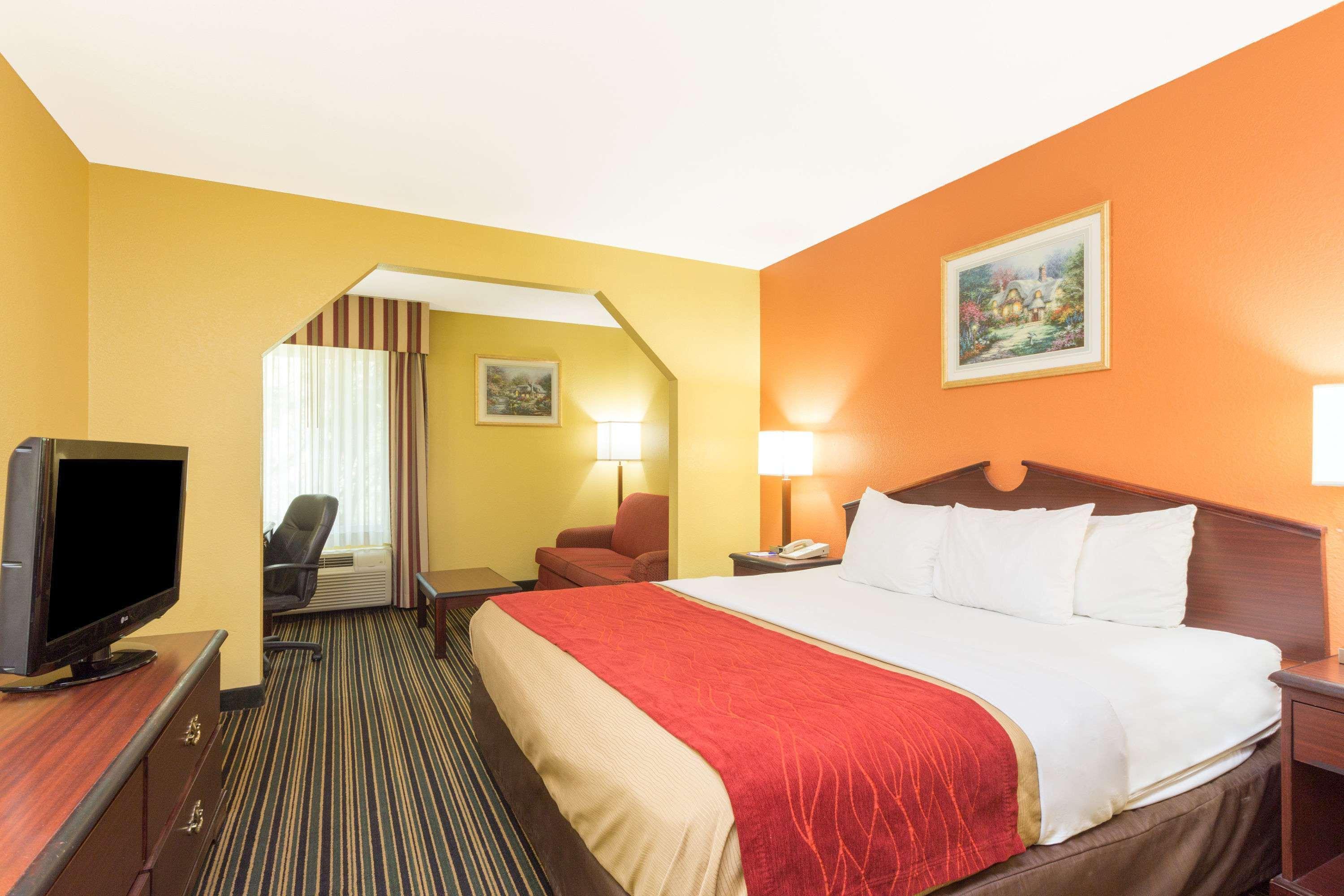 Baymont By Wyndham Cordele Hotel Exterior photo