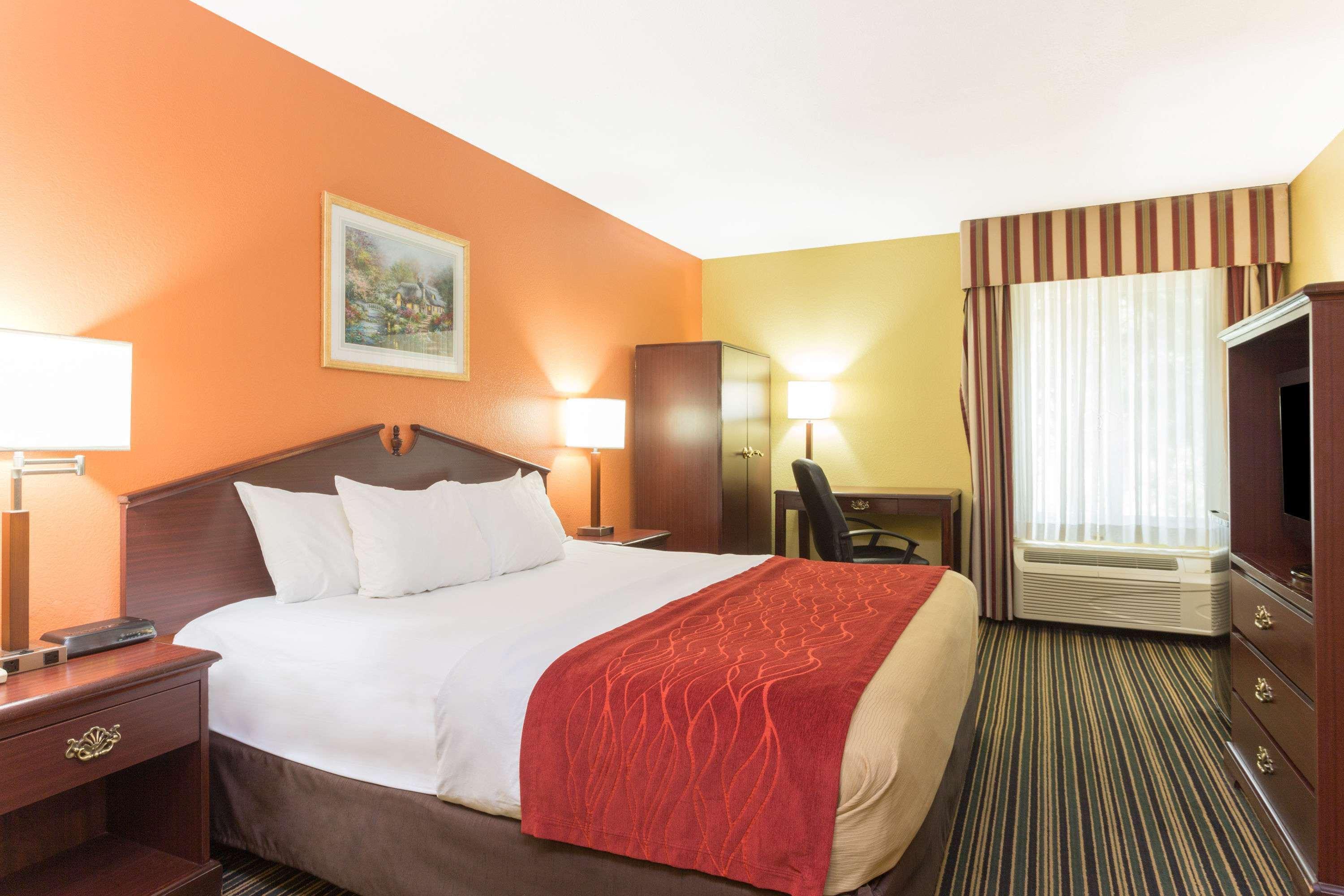 Baymont By Wyndham Cordele Hotel Exterior photo