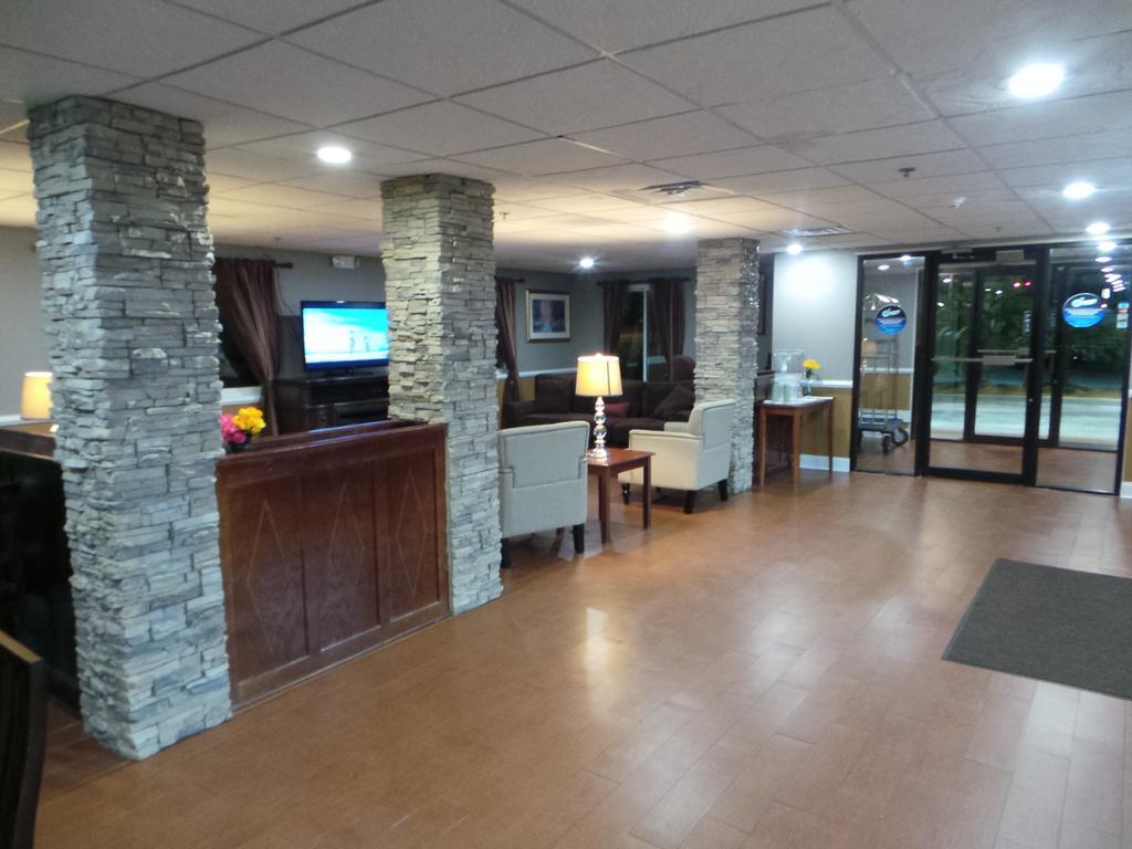 Baymont By Wyndham Cordele Hotel Exterior photo