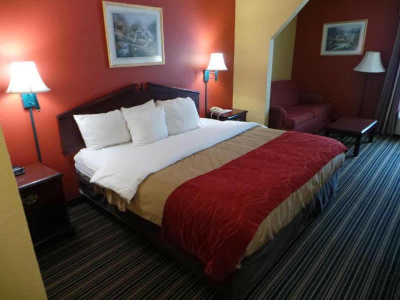 Baymont By Wyndham Cordele Hotel Exterior photo
