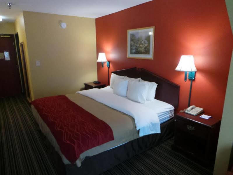 Baymont By Wyndham Cordele Hotel Exterior photo